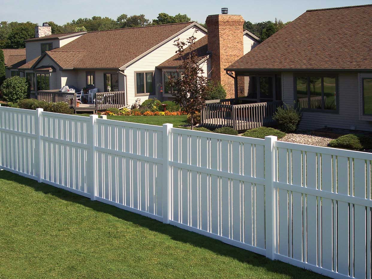 Vinyl Fence Is Perfect For Your Florida Home Or Business