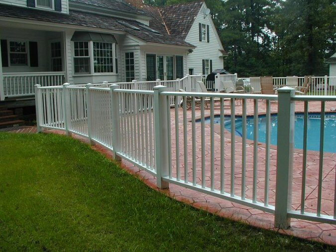Florida Fence Contractor Aluminum Fence look clean and are ...